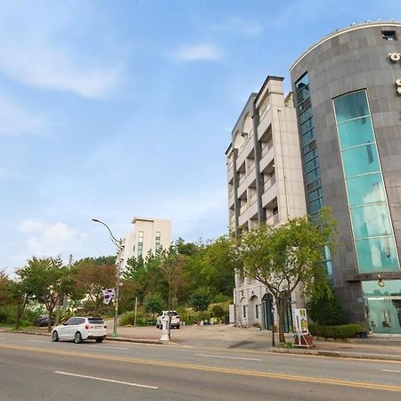 Sokcho White Lighthouse Pension المظهر الخارجي الصورة