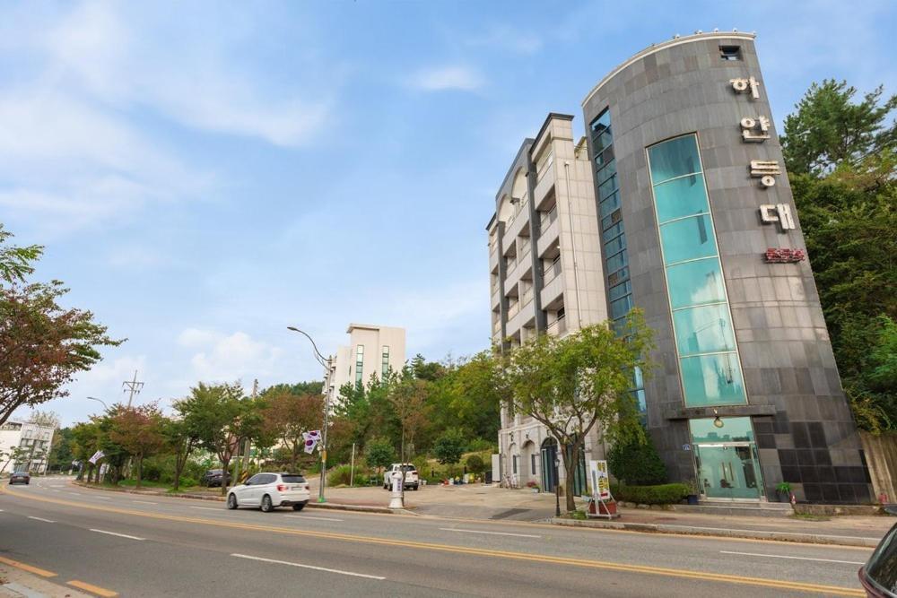 Sokcho White Lighthouse Pension المظهر الخارجي الصورة